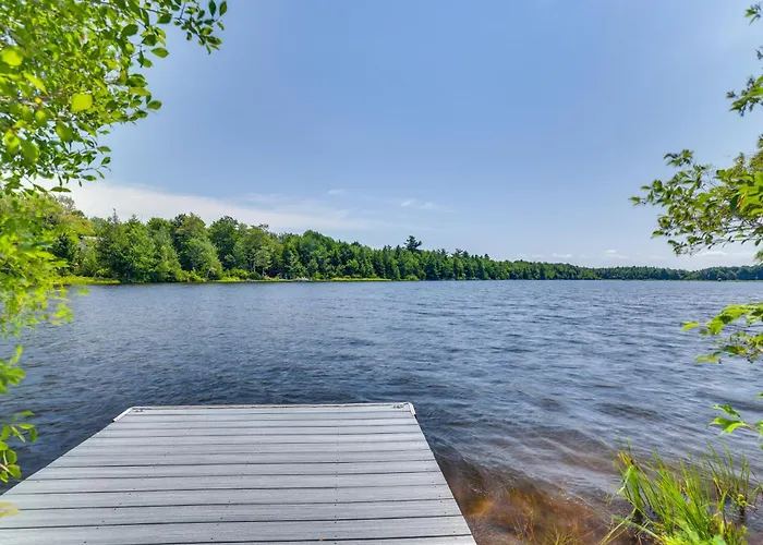 Lakefront Poconos Home With Hot Tub!